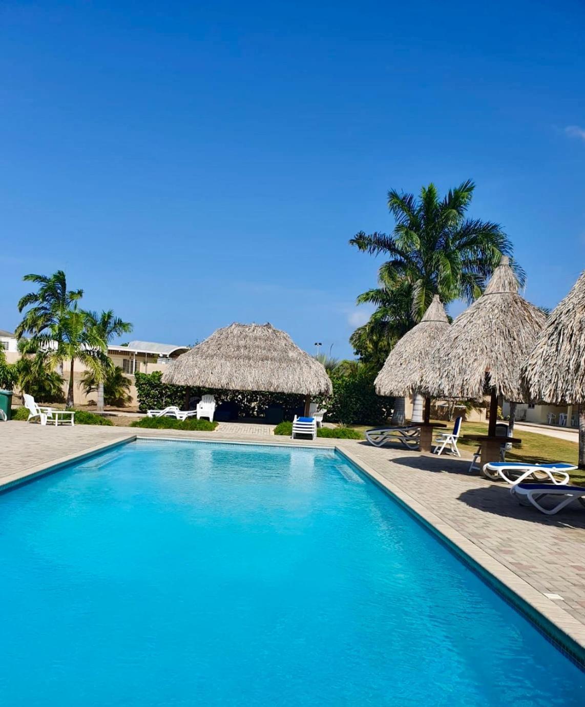 Sirena Resort Curacao Вилемстад Екстериор снимка